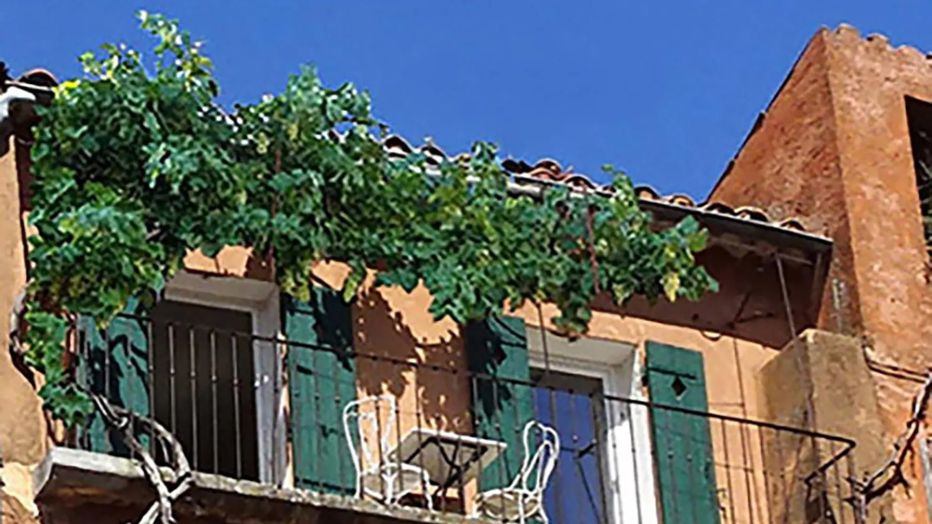 Appartement La Dame Au Balcon à Roussillon en Isere